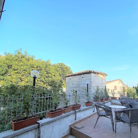 Hotel San Francesco E Il Lupo 구비오 외부 사진