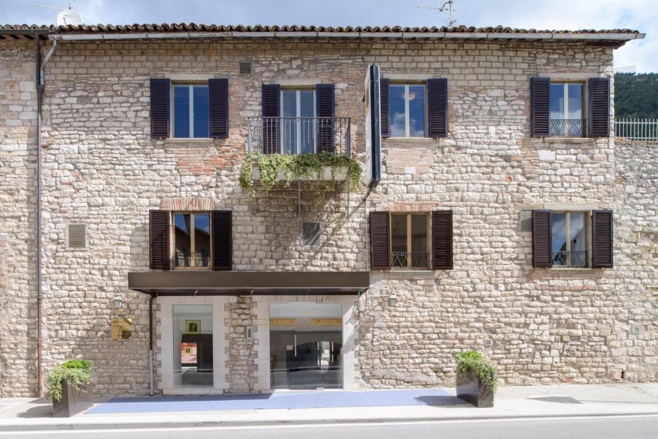 Hotel San Francesco E Il Lupo 구비오 외부 사진